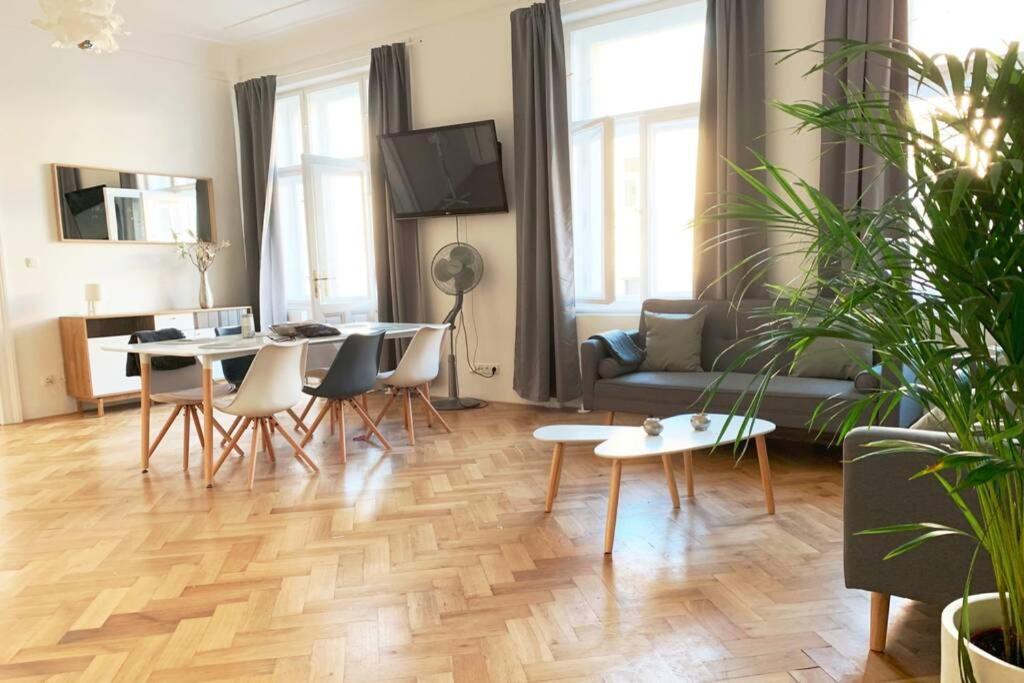 Vip Center Apartmán *